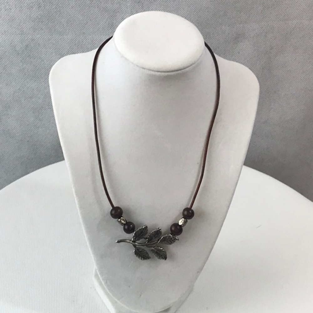 Brown leather chord silver tone leaf bead necklace